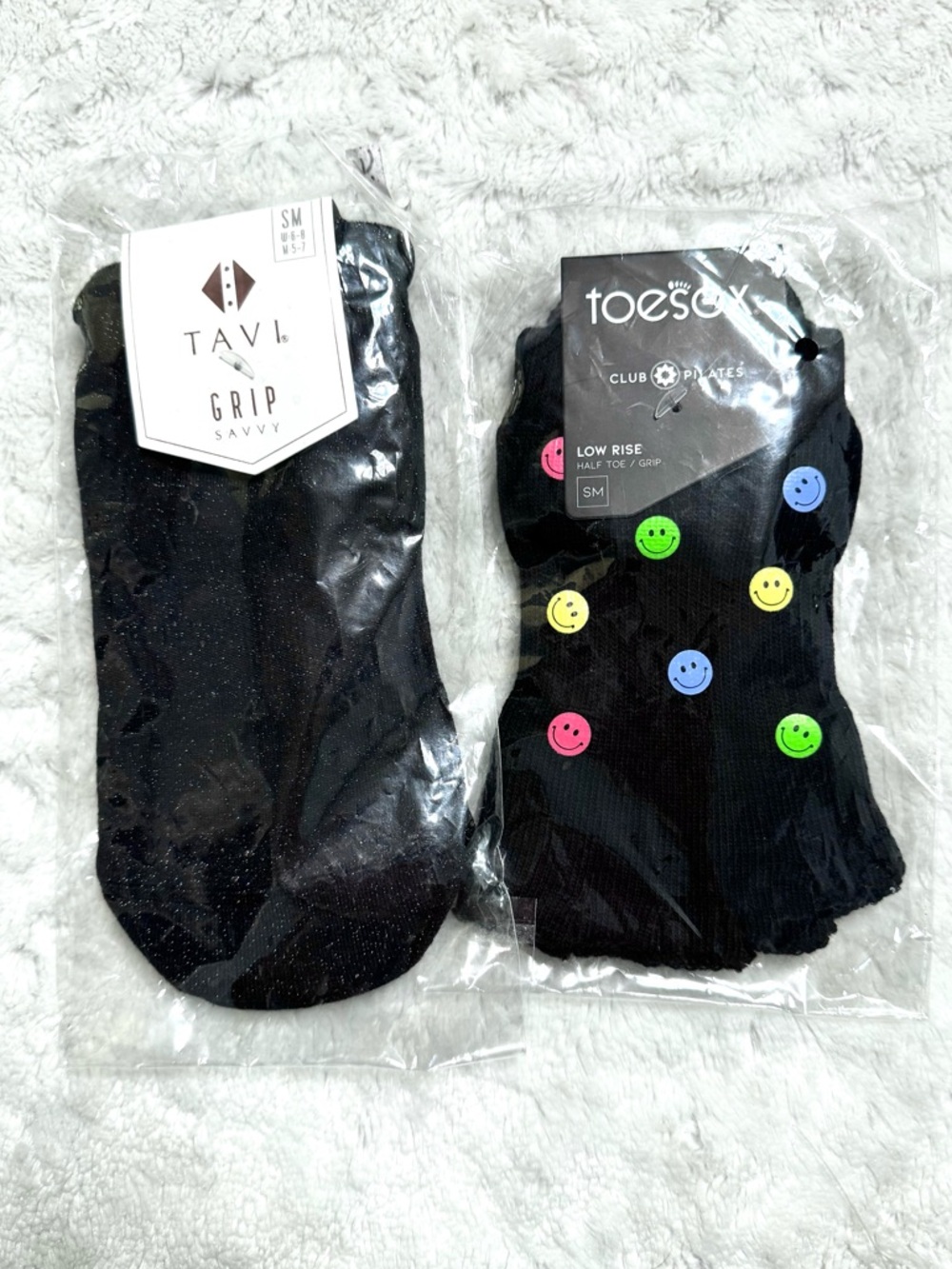 NWT-TOESOX & TAVI Grip Savvy Low Rise  + TOESOX Grip Happy Face Toe Socks Bundle